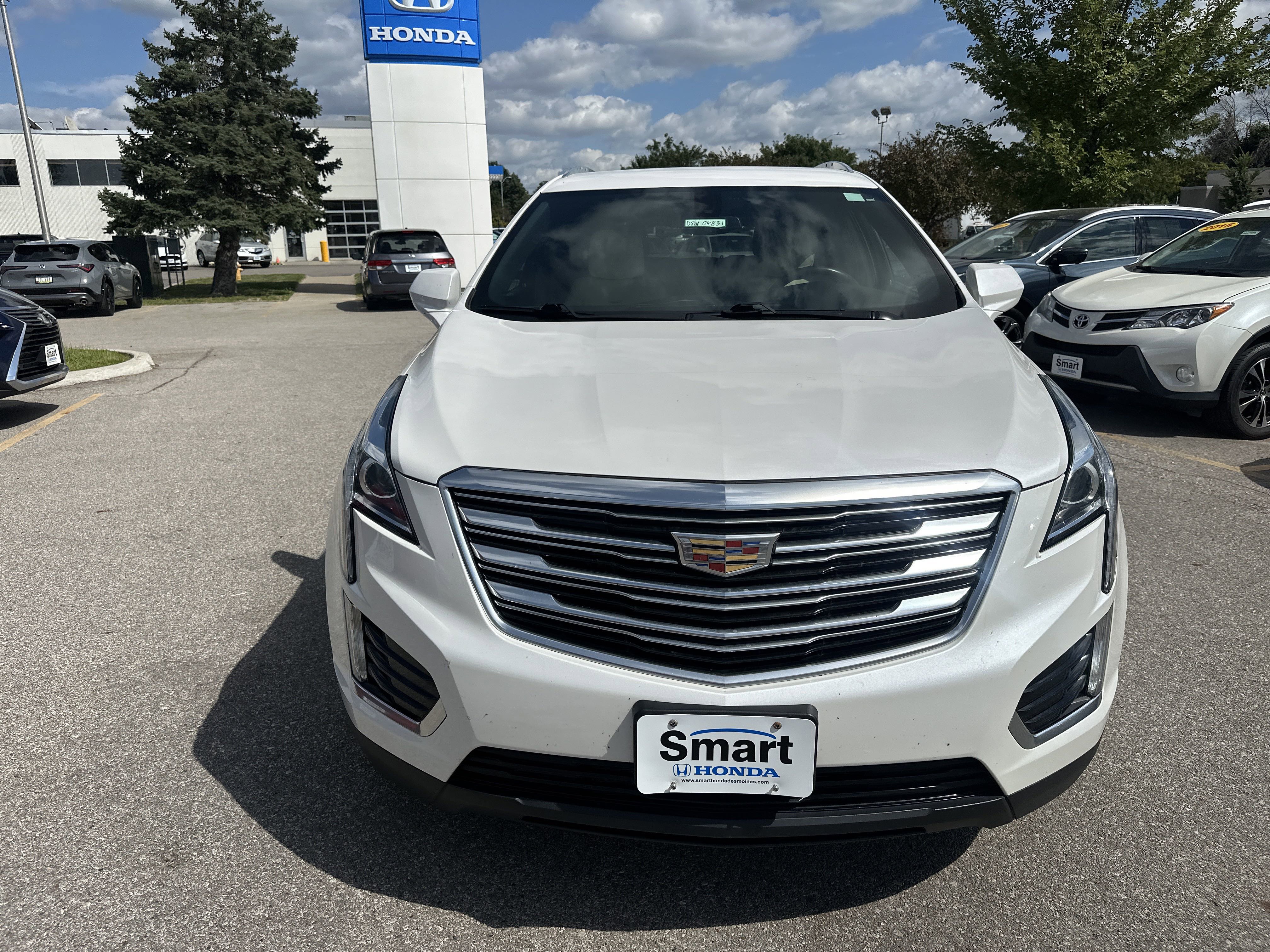 Used 2018 Cadillac XT5 Base with VIN 1GYKNBRS0JZ104831 for sale in Des Moines, IA
