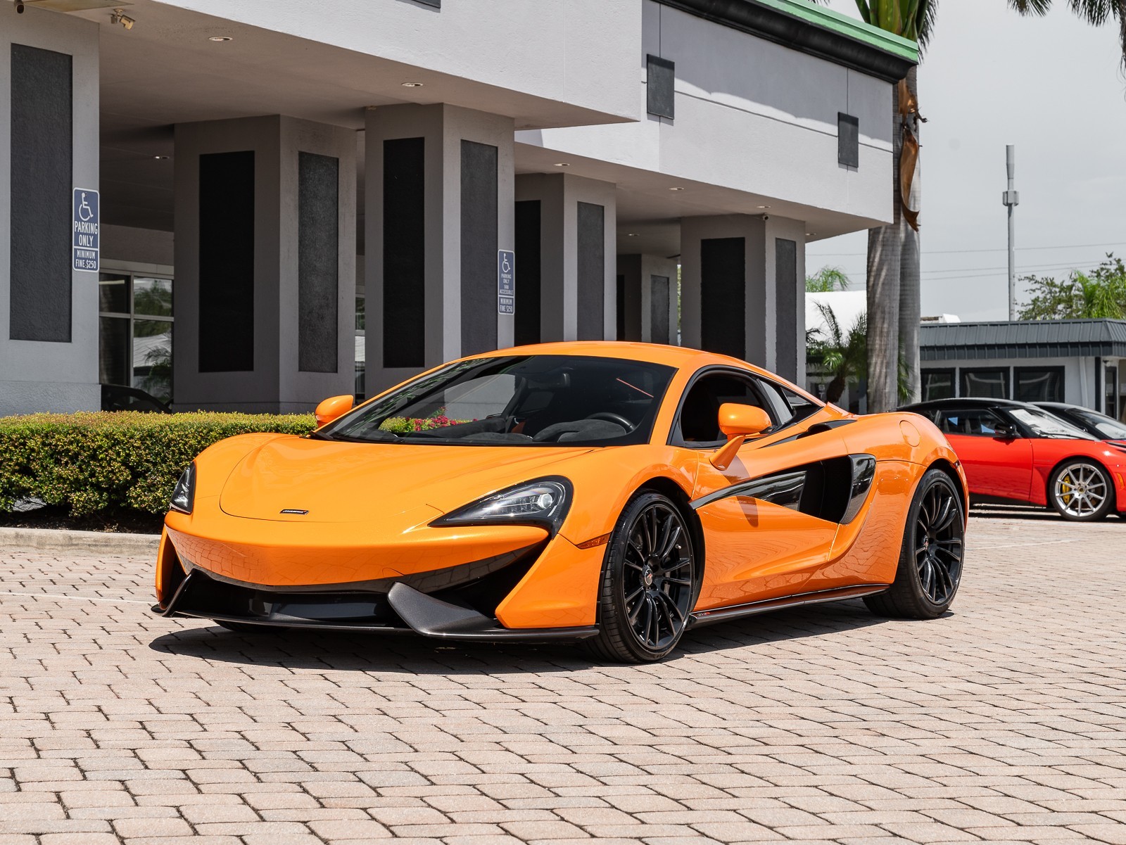 2016 Mclaren 570S Coupe S photo 31