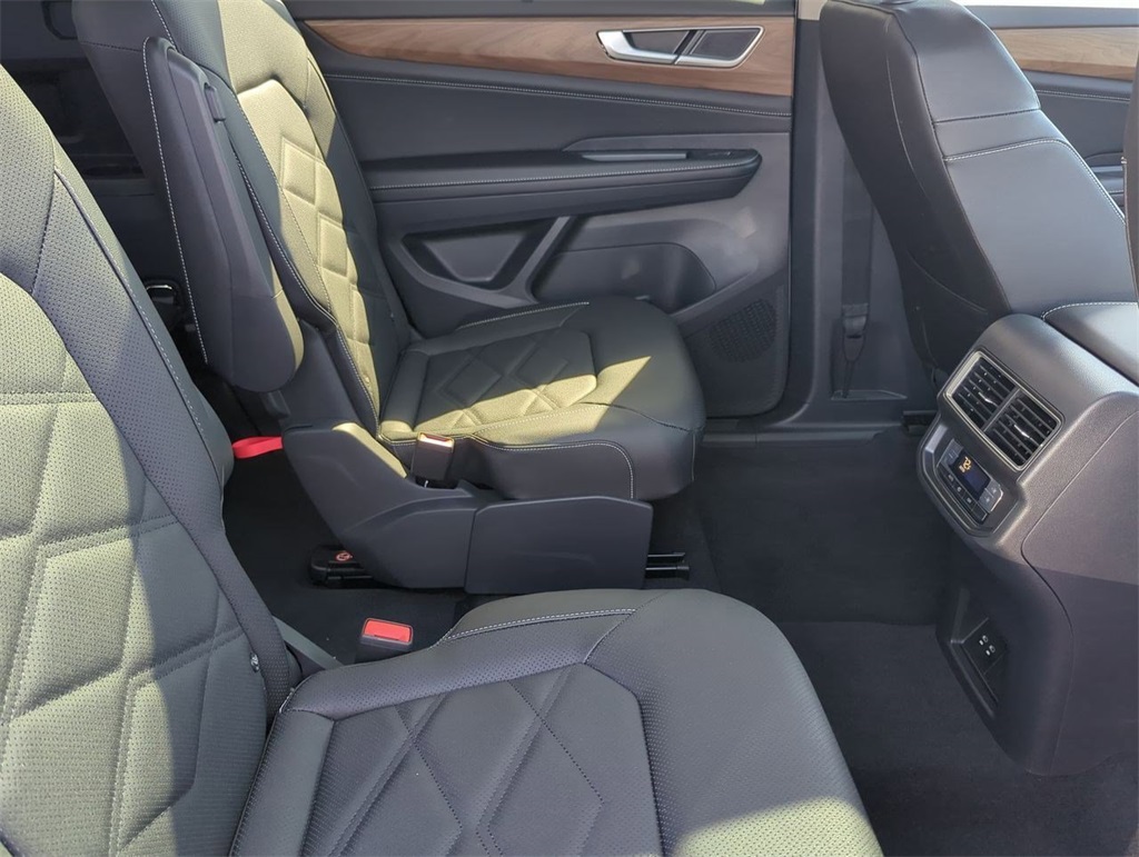 2026 Volkswagen Atlas SE Technology photo 23