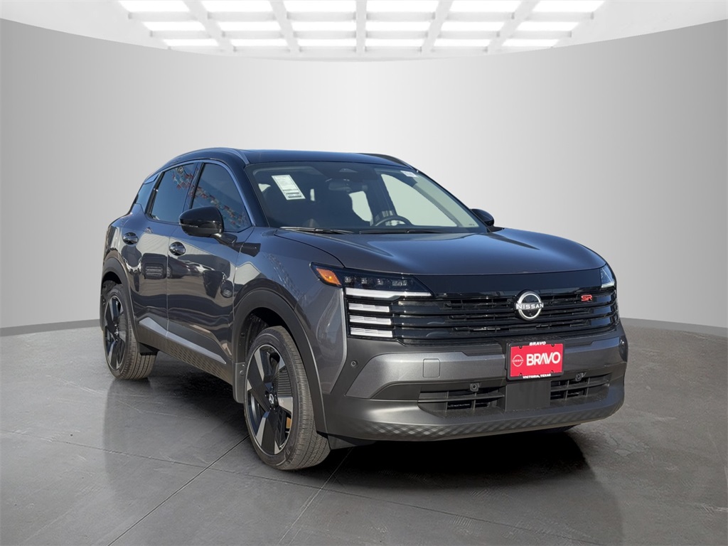 2025 Nissan Kicks SR photo 3