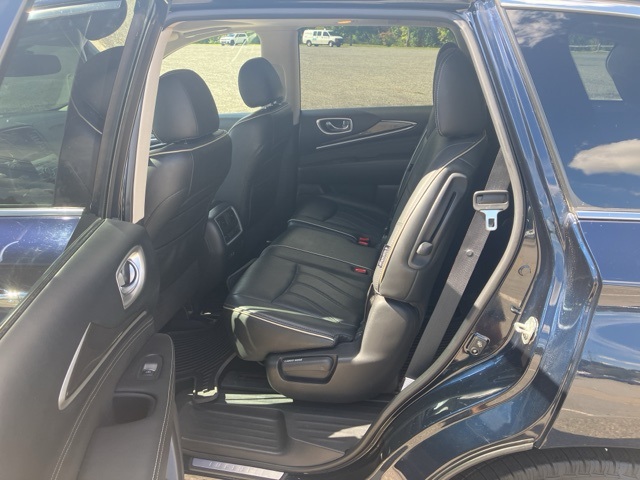 2019 Infiniti QX60 Luxe photo 16