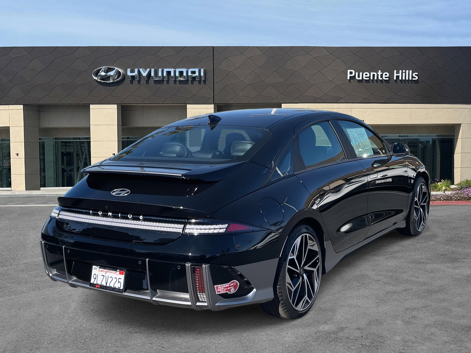 2024 Hyundai Ioniq 6 SEL photo 4