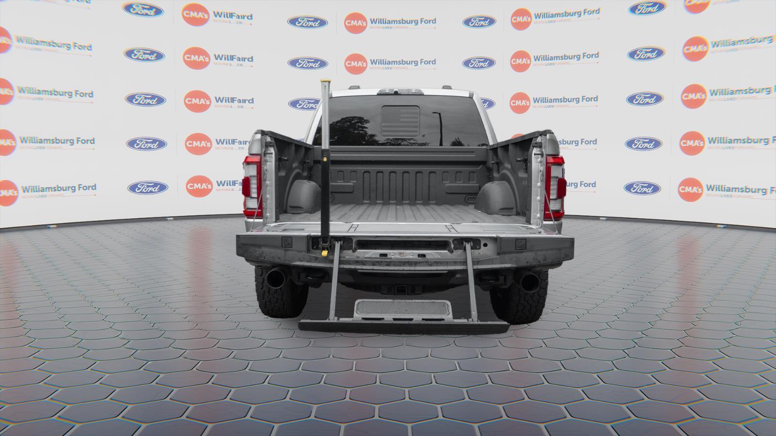 2023 Ford F-150 Raptor photo 5