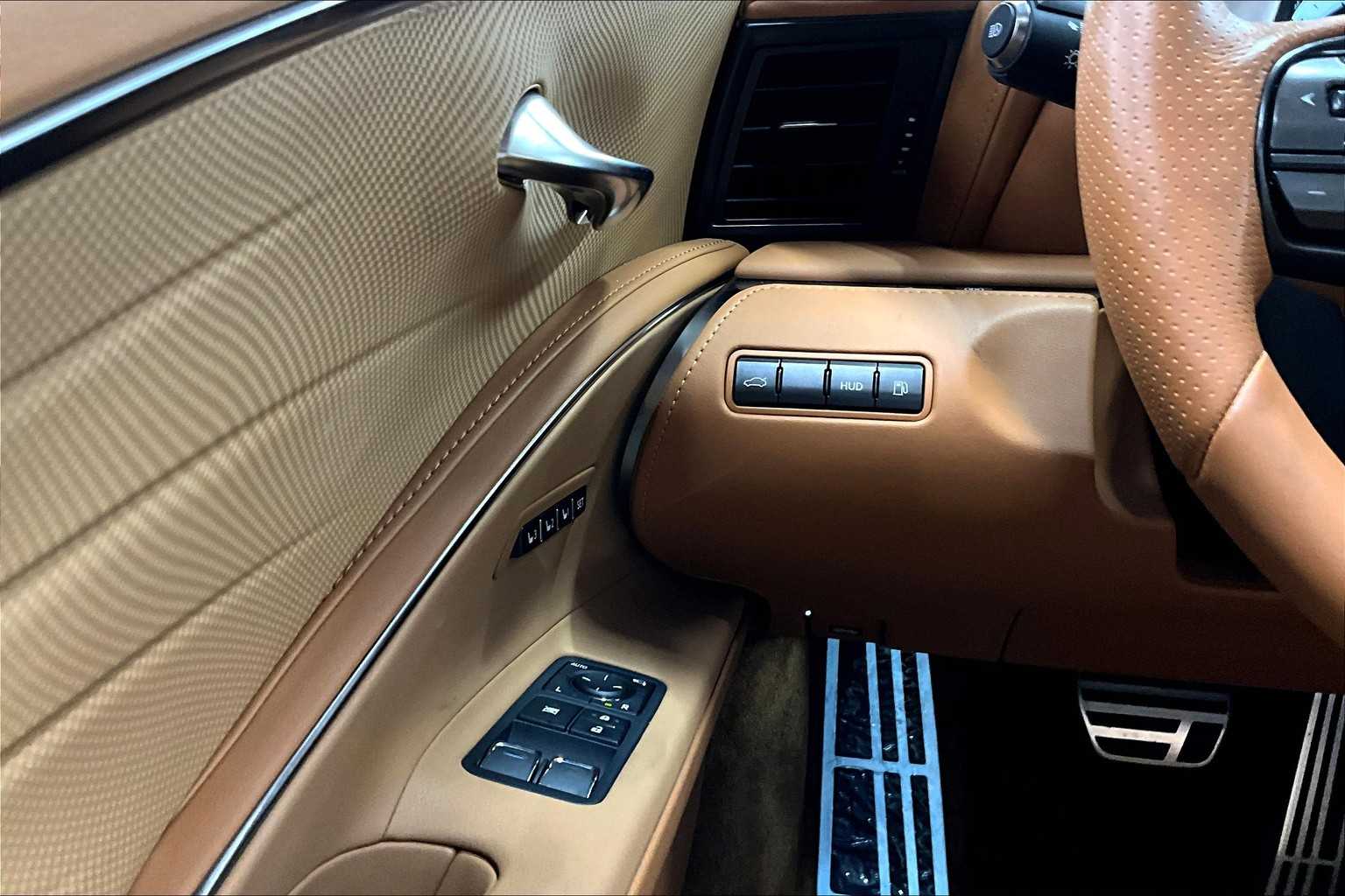 2022 Lexus LC 500 photo 30