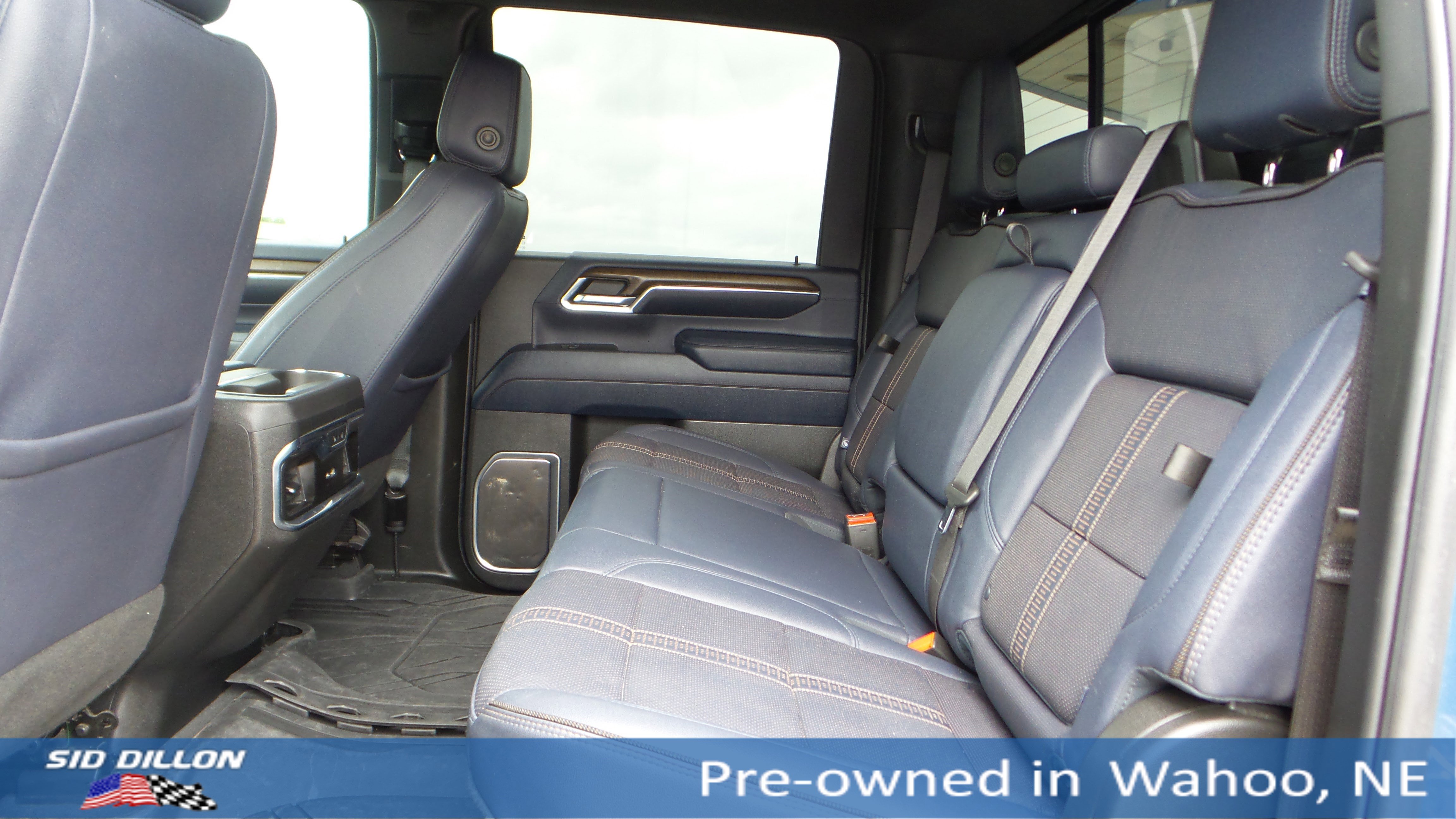 Used 2024 Lakeshore Blue Metallic Chevrolet High Country image 17