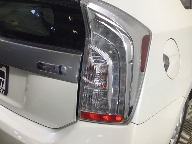 2013 Toyota Prius Plug-in Base photo 23
