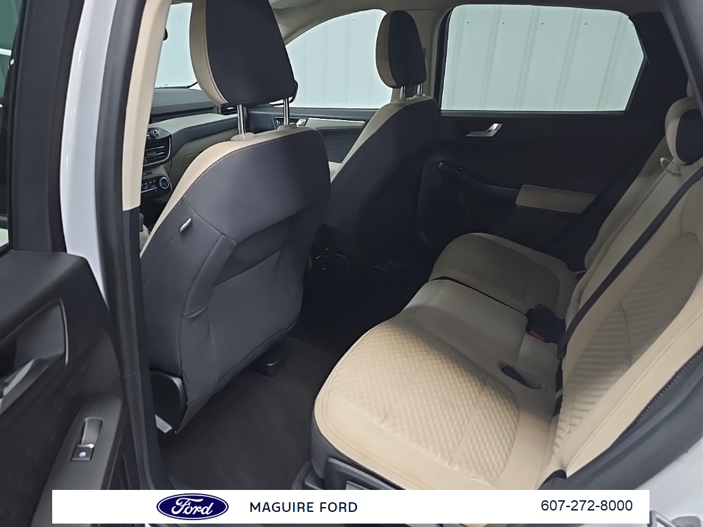 2020 Ford Escape SE Sport Hybrid photo 28