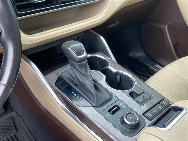 2021 Toyota Highlander Platinum photo 28