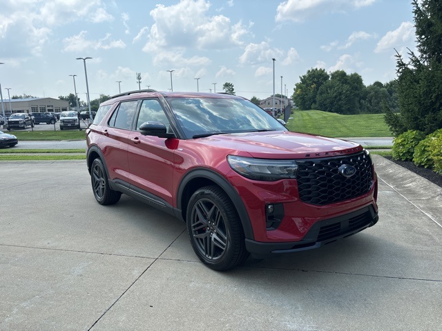 2025 Ford Explorer ST-Line photo 32