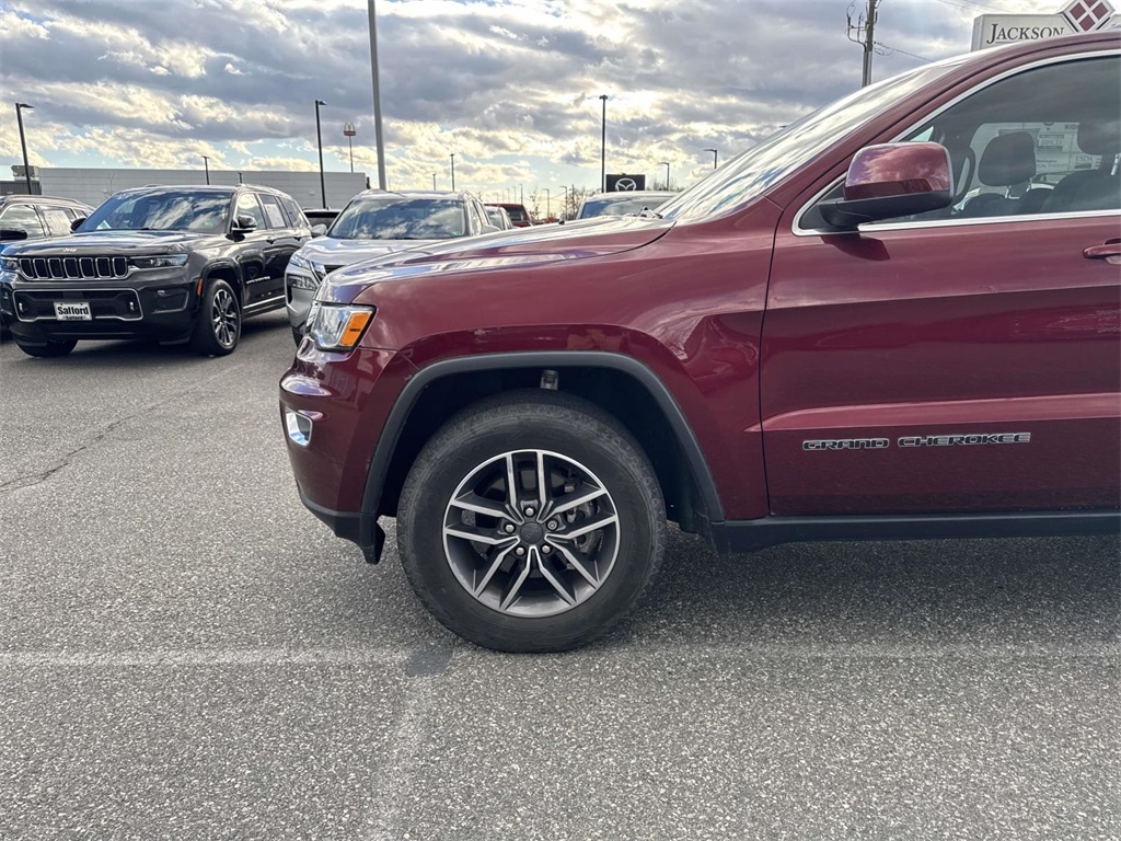 2020 Jeep Grand Cherokee Laredo E photo 2