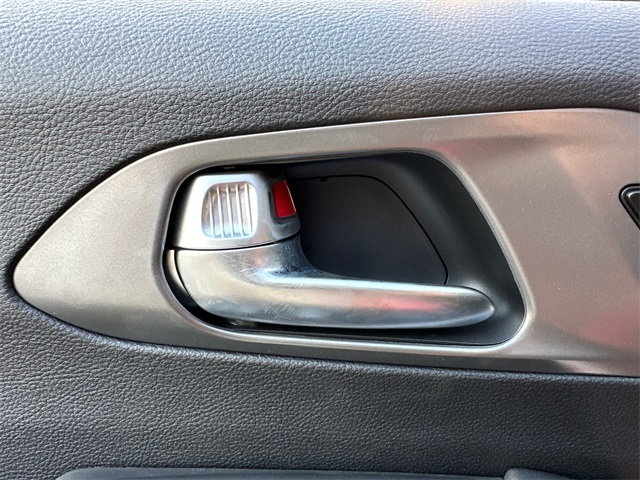 2025 Chrysler Pacifica photo 30