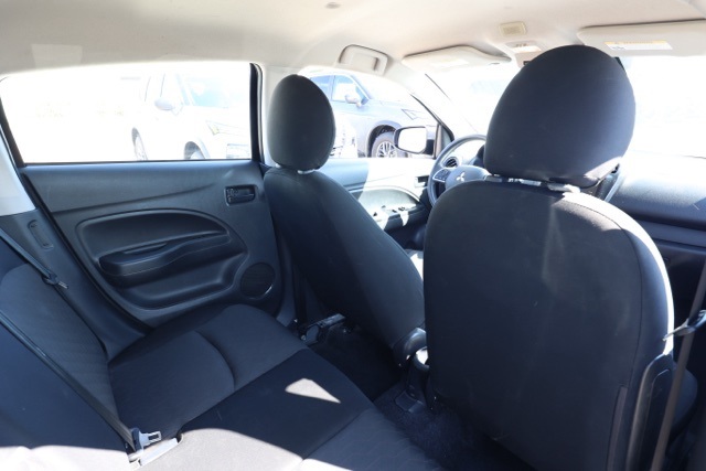 2022 Mitsubishi Mirage ES photo 16