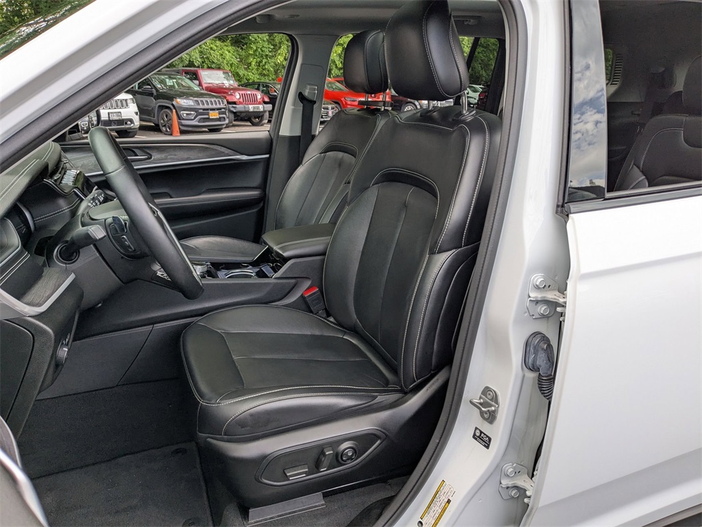 2021 Jeep Grand Cherokee Limited photo 21