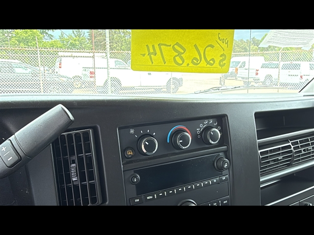 2021 Gmc Savana Cargo 2500 photo 13