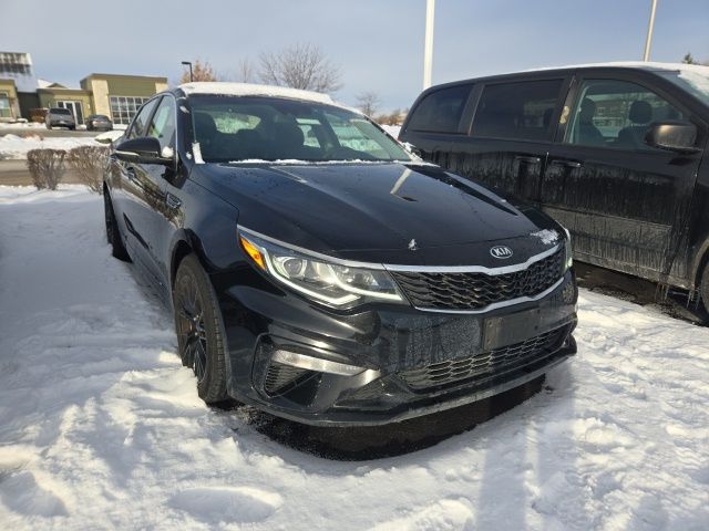 2020 Kia Optima LX's photo