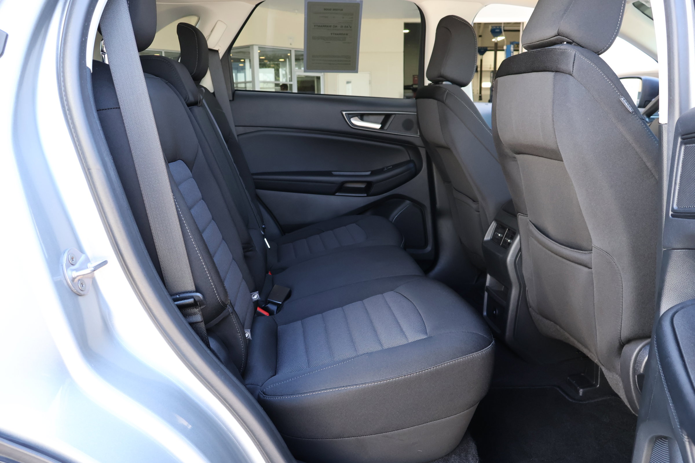 2022 Ford Edge SE photo 18