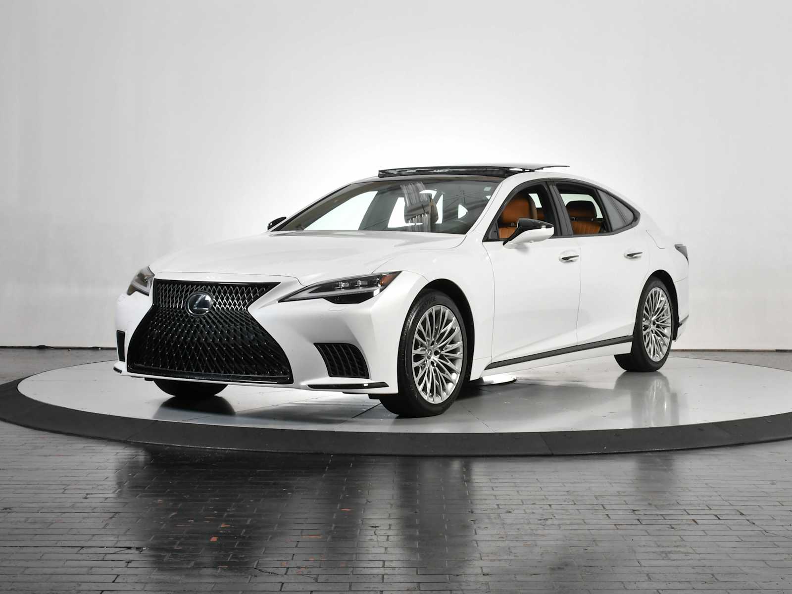 2024 Lexus LS Base's photo