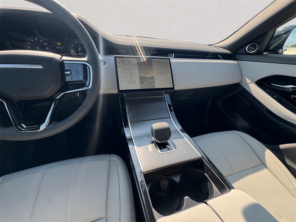 2026 Land Rover Range Rover Evoque S photo 11