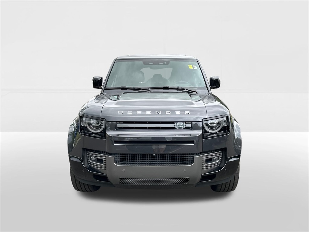 2025 Land Rover Defender 110 X-Dynamic SE photo 6