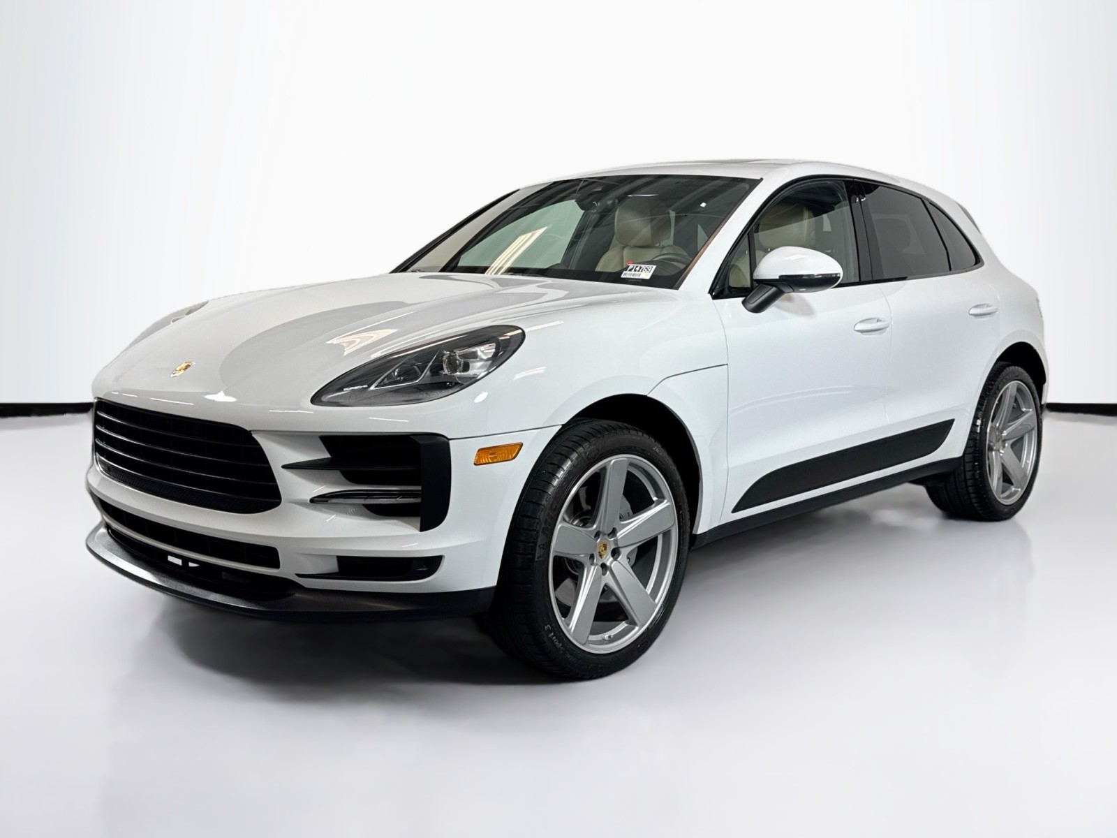 2021 Porsche Macan S's photo