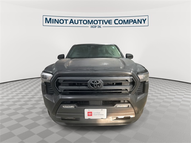 2025 Toyota Tacoma SR5 photo 3