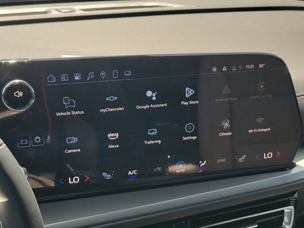 2025 Chevrolet Traverse photo 26