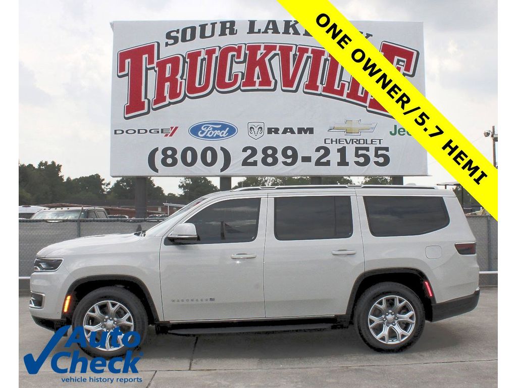 2022 Jeep Wagoneer Series II's photo