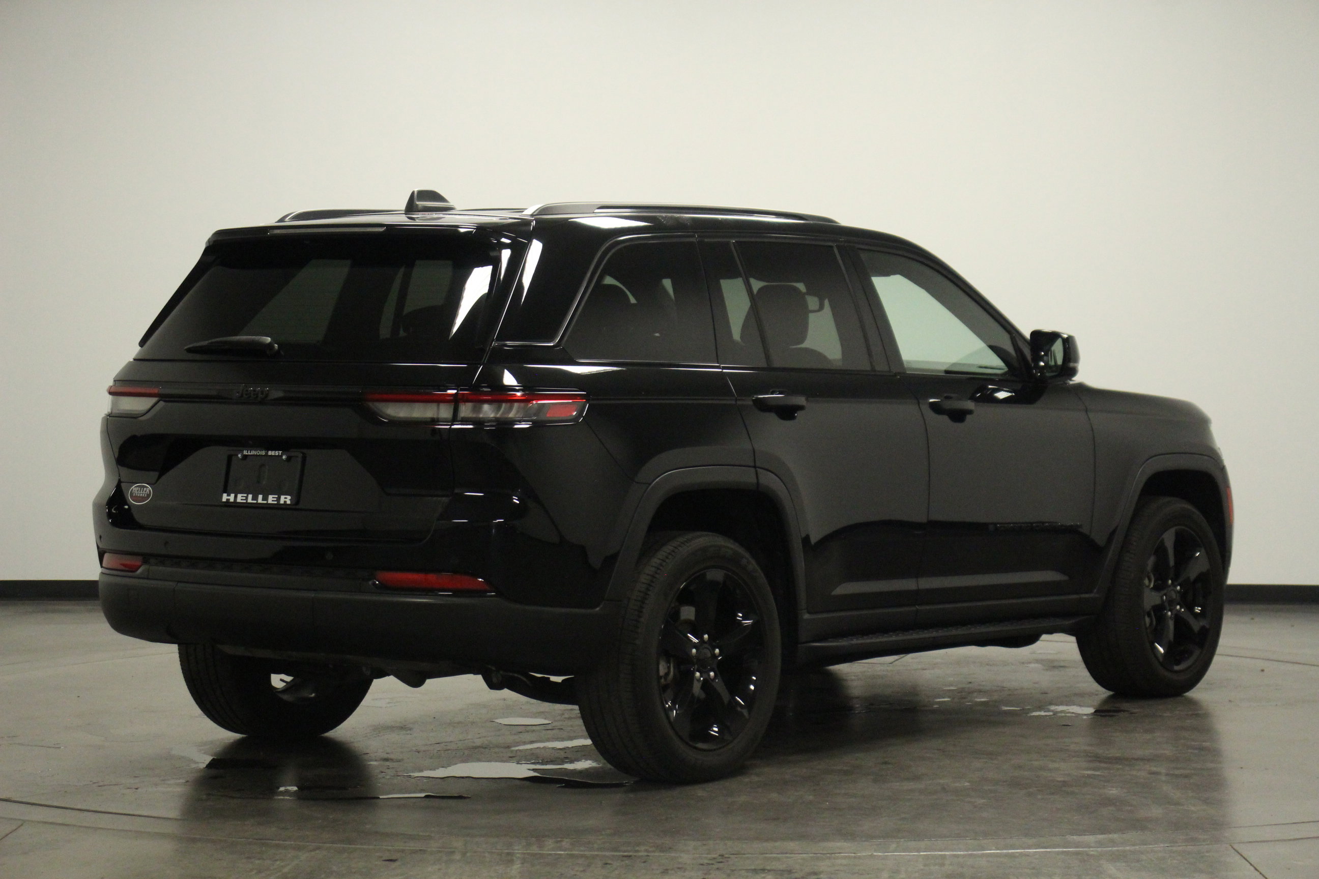 2023 Jeep Grand Cherokee Altitude photo 6