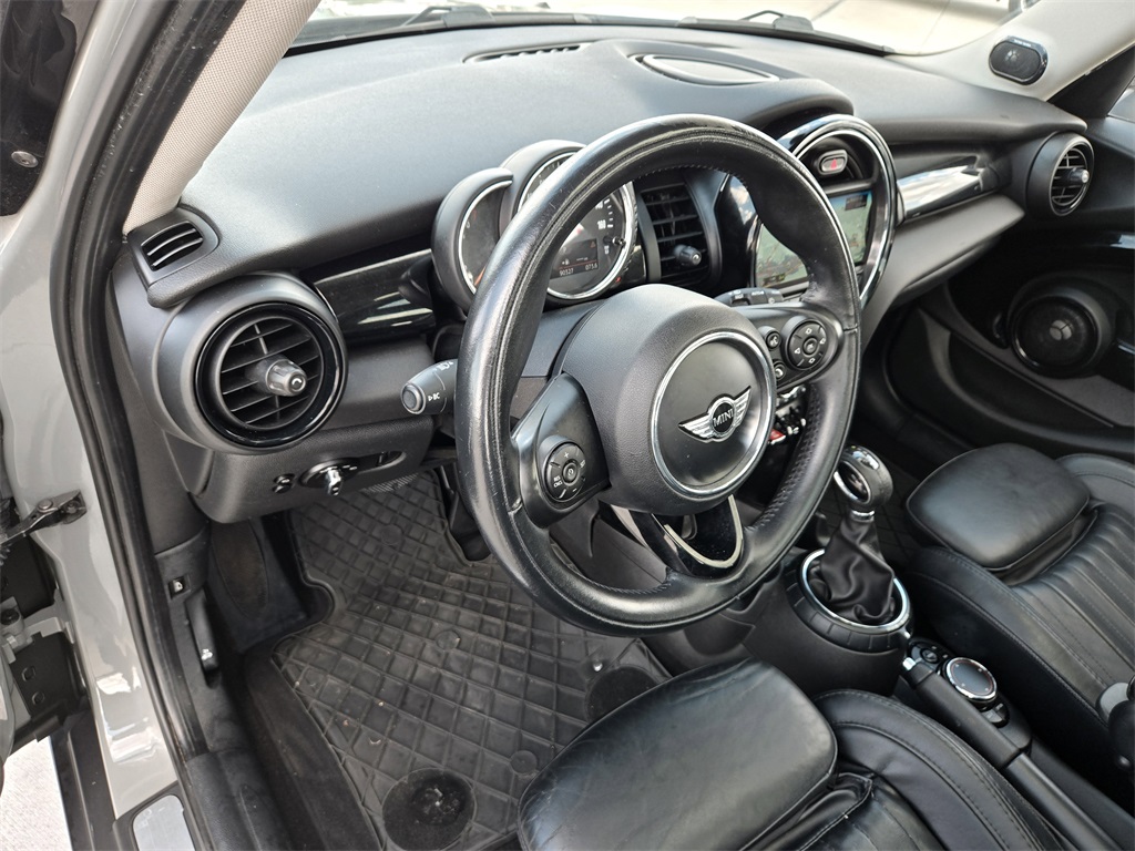 2017 Mini Cooper Hardtop S photo 11