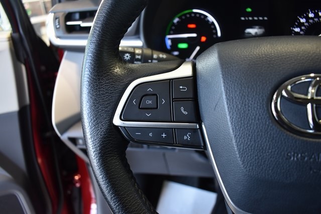 2021 Toyota Sienna XLE photo 18