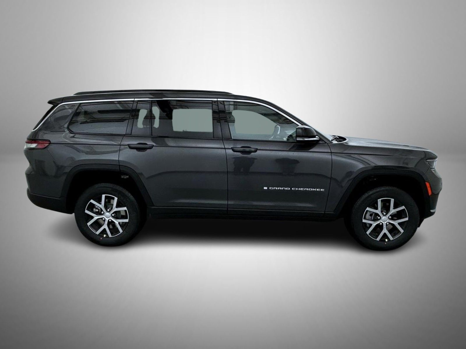 2025 Jeep Grand Cherokee Limited photo 3