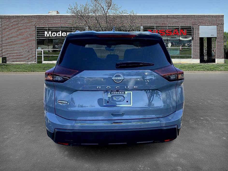 2026 Nissan Rogue SV photo 3