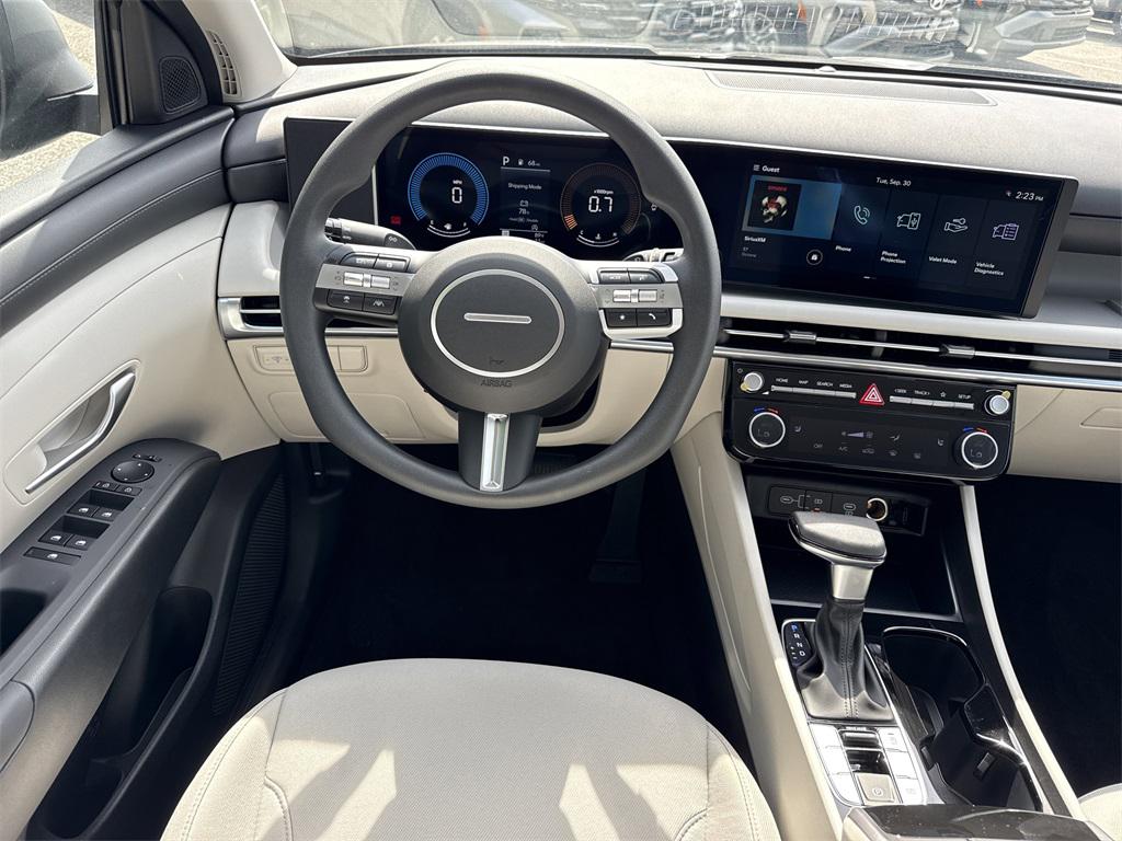 2026 Hyundai Tucson SEL photo 13