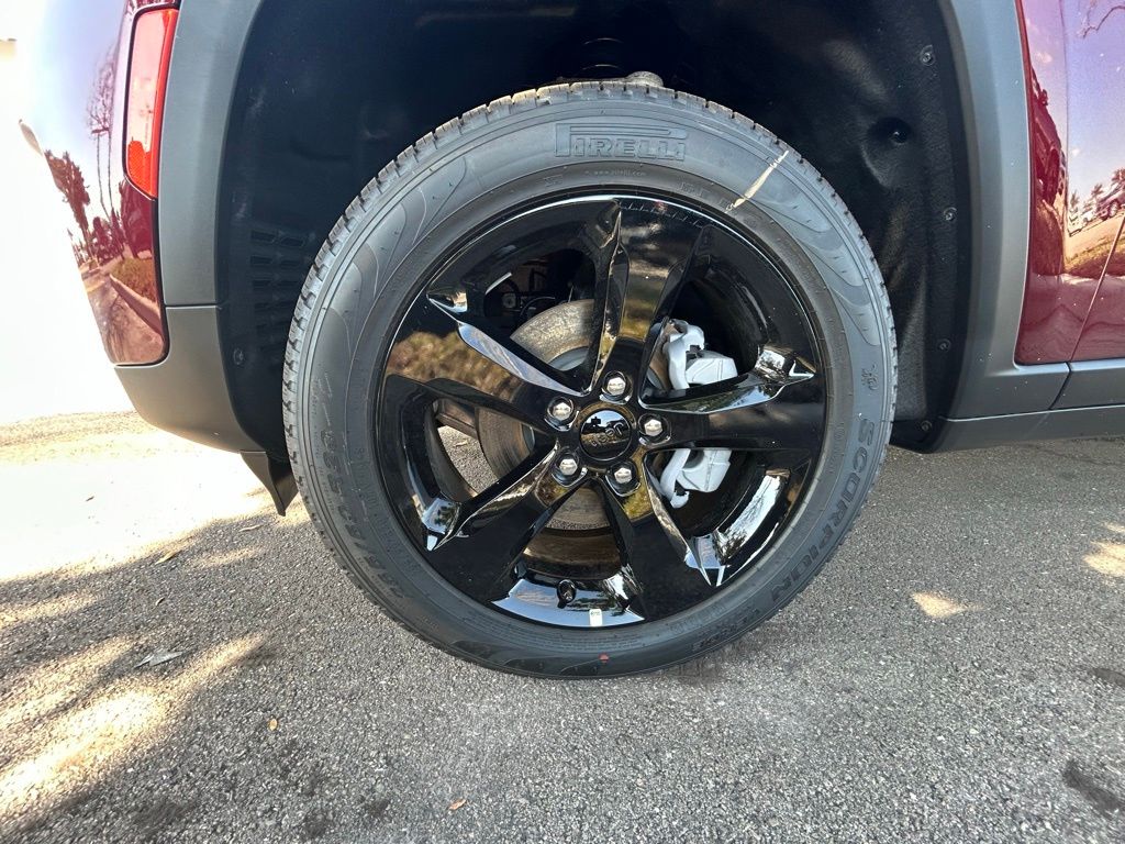 2025 Jeep Grand Cherokee Limited photo 22