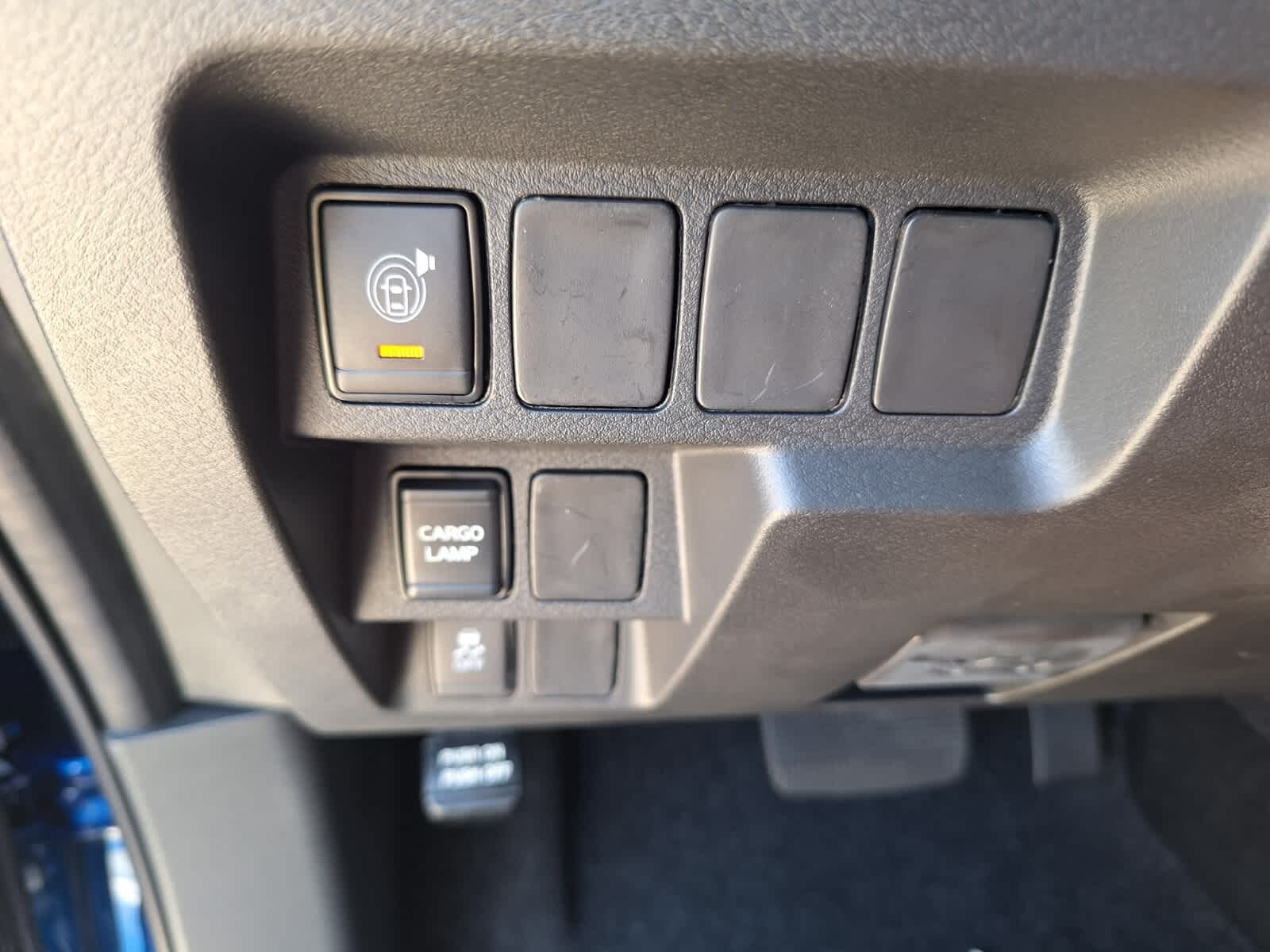 2026 Nissan Frontier Crew Cab SV photo 12