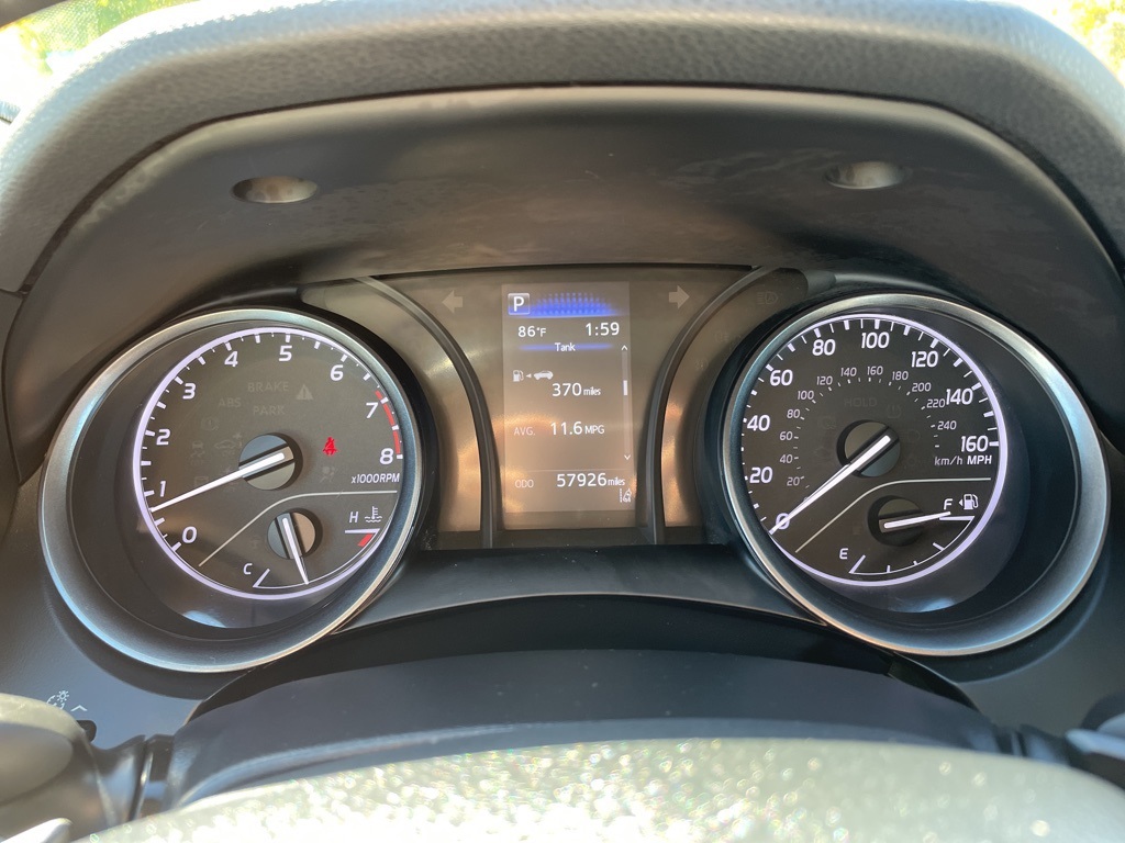 2022 Toyota Camry SE photo 11
