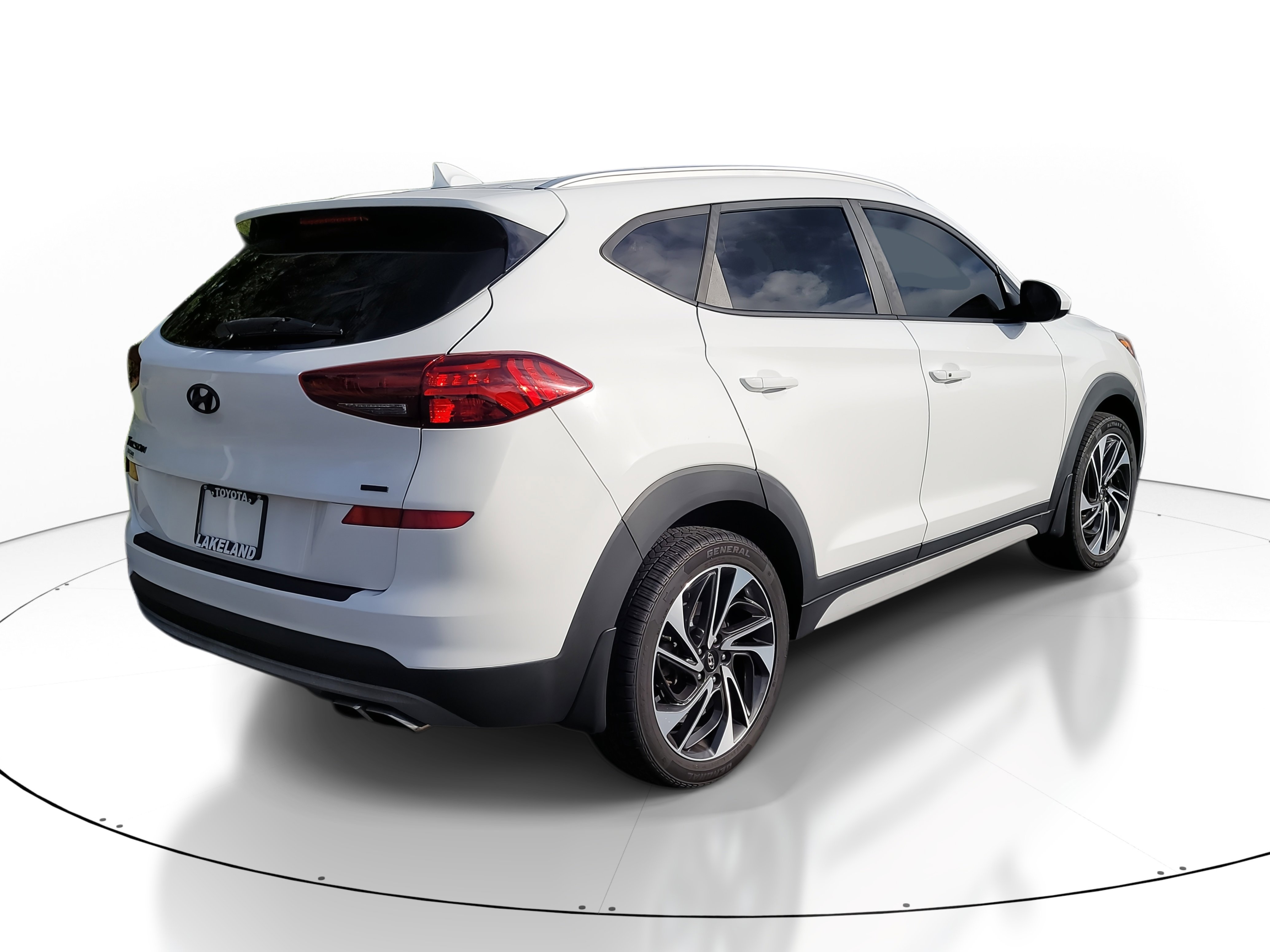 2019 Hyundai Tucson Sport photo 4