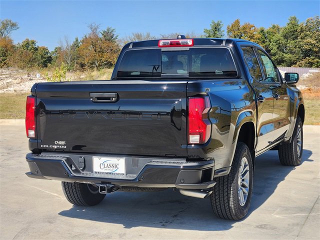 2025 Chevrolet Colorado Work Truck LT photo 4