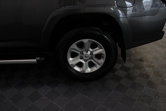2021 Toyota 4Runner SR5 photo 8
