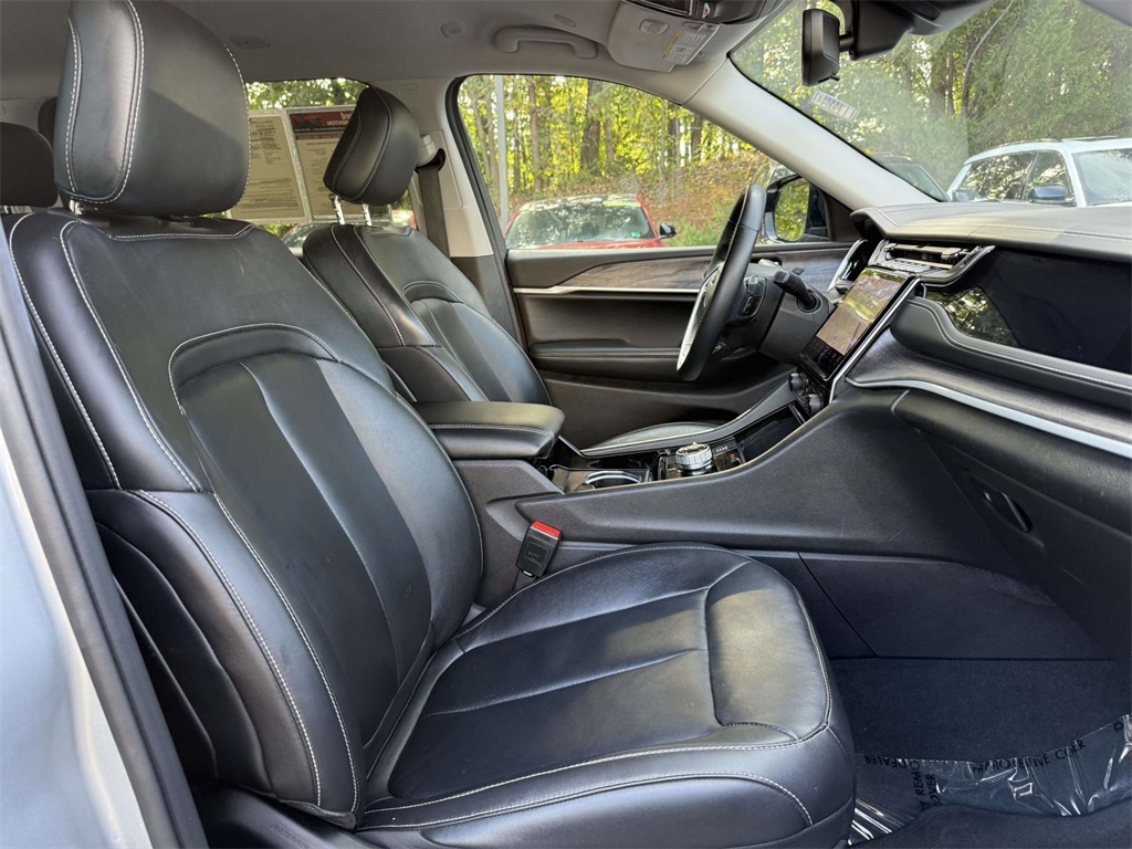 2022 Jeep Grand Cherokee Limited photo 14