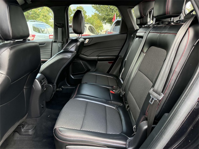 2023 Ford Escape ST-Line photo 14