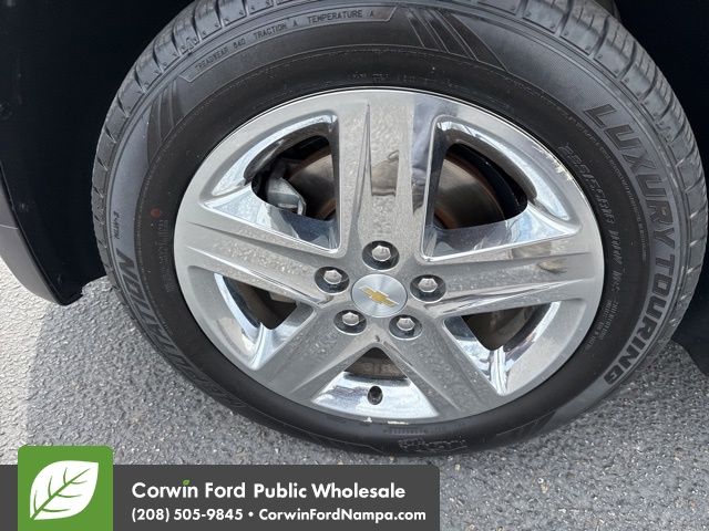 Used 2015 Gray Chevrolet LTZ image 9