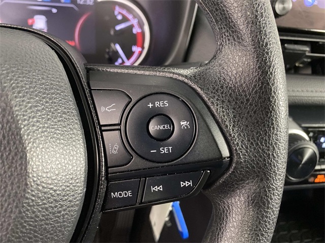 2023 Toyota RAV4 LE photo 12