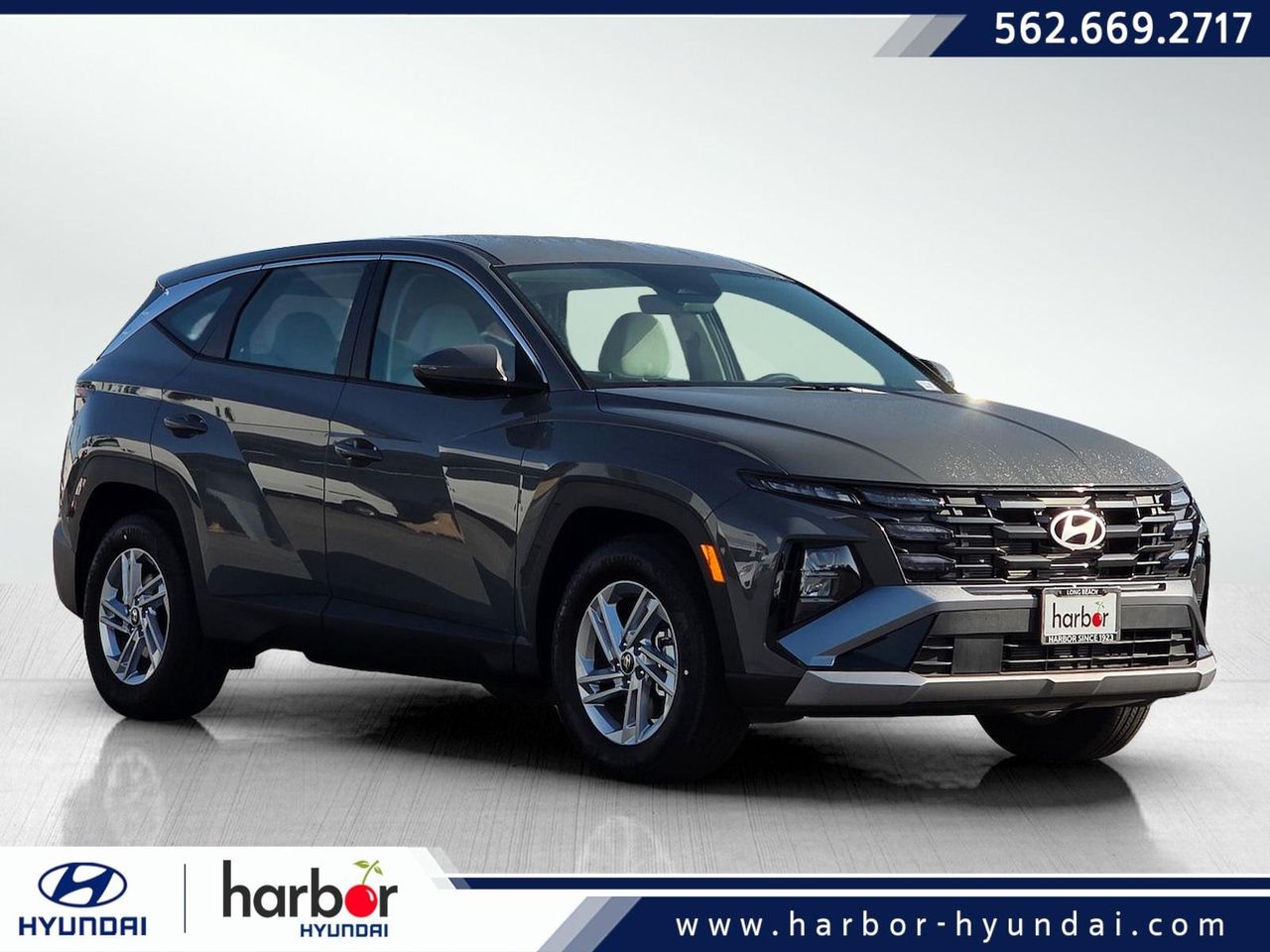 2025 Hyundai Tucson SE's photo
