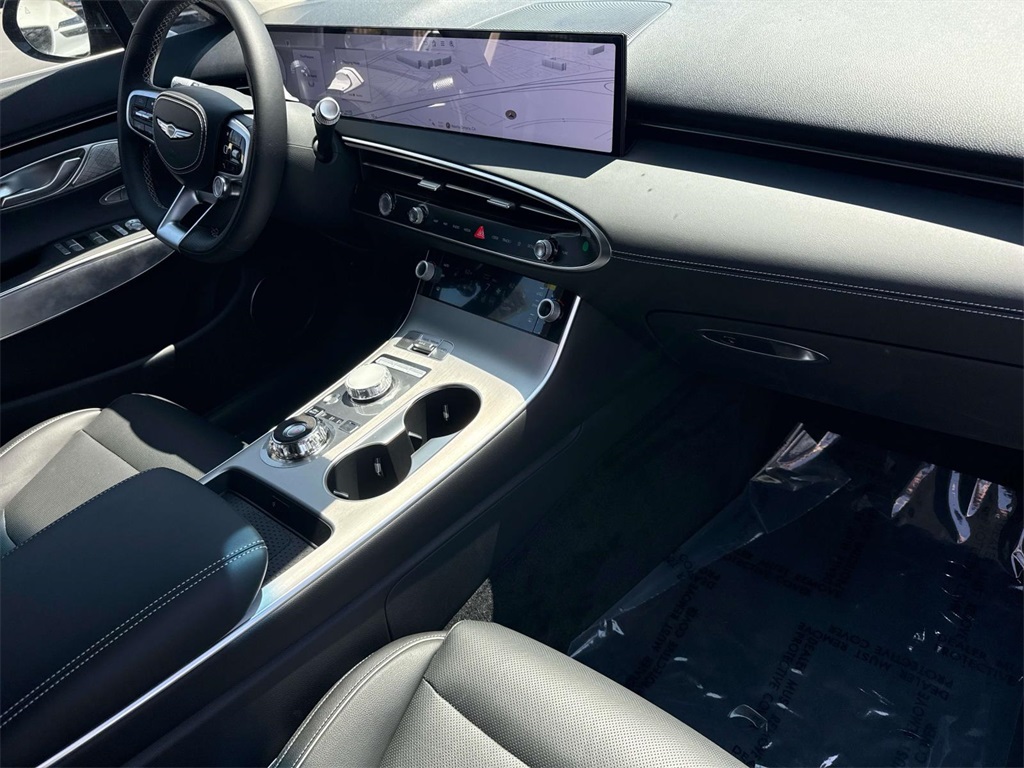 2026 Genesis Electrified GV70 Advanced photo 18