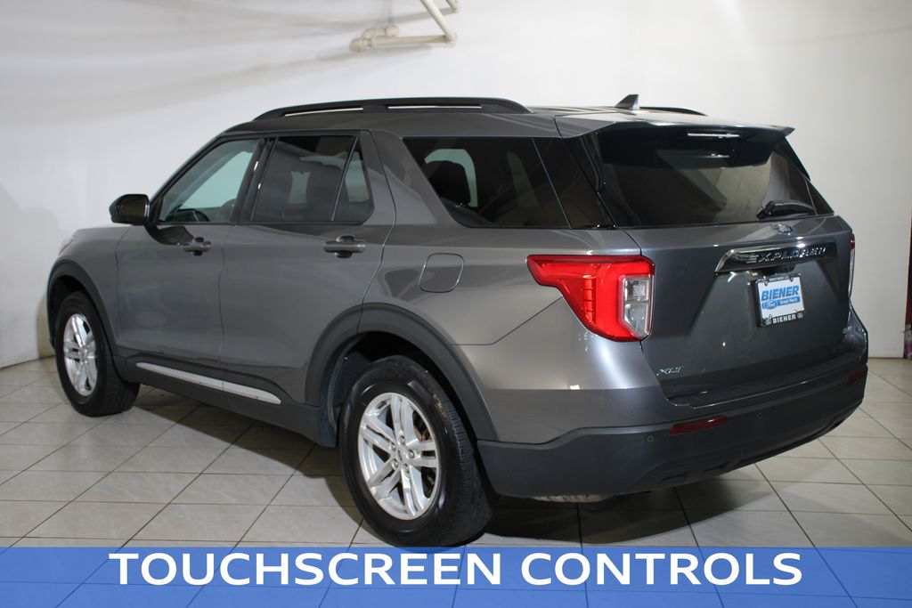 2022 Ford Explorer XLT photo 3