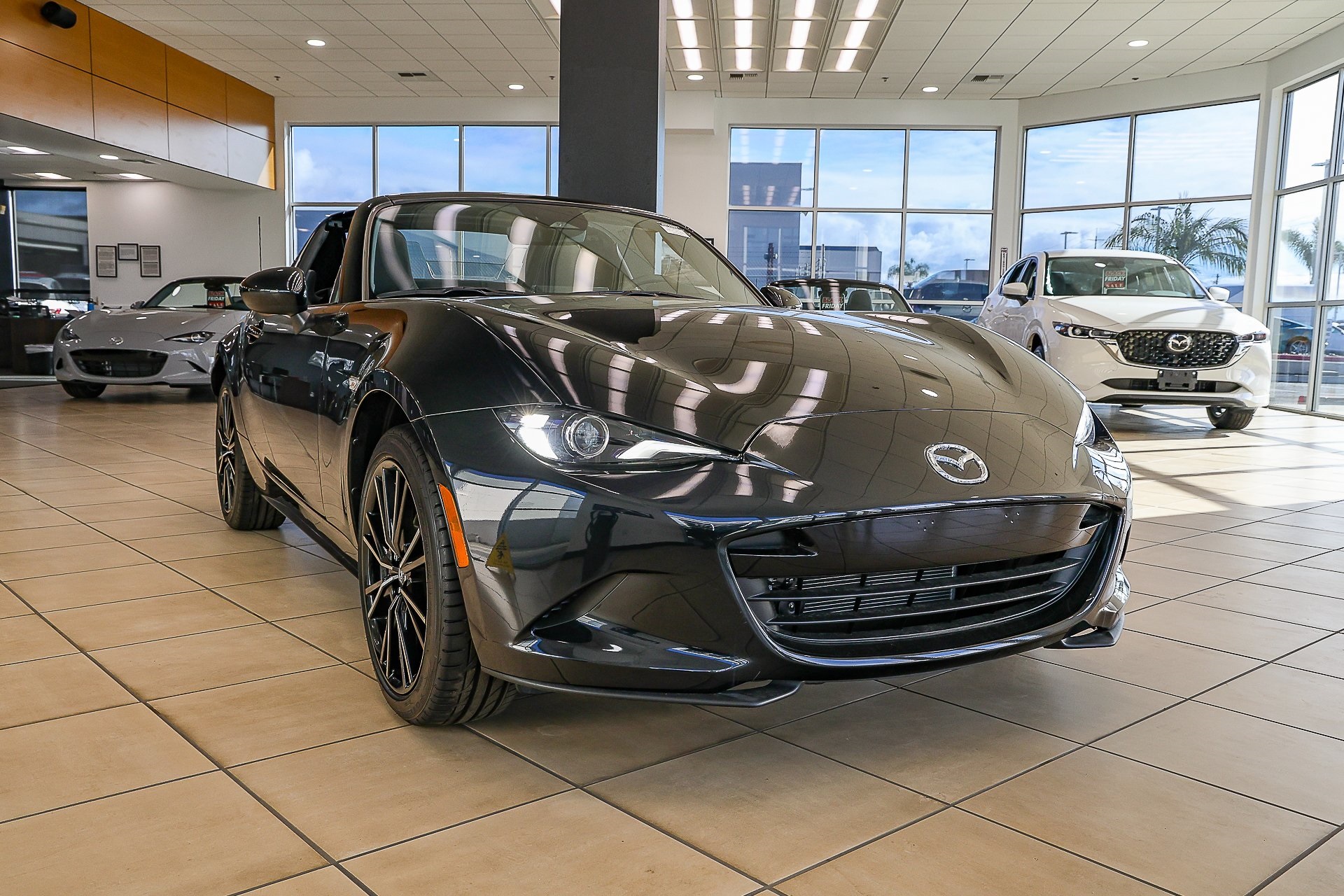 2025 Mazda MX-5 Miata RF Grand Touring's photo
