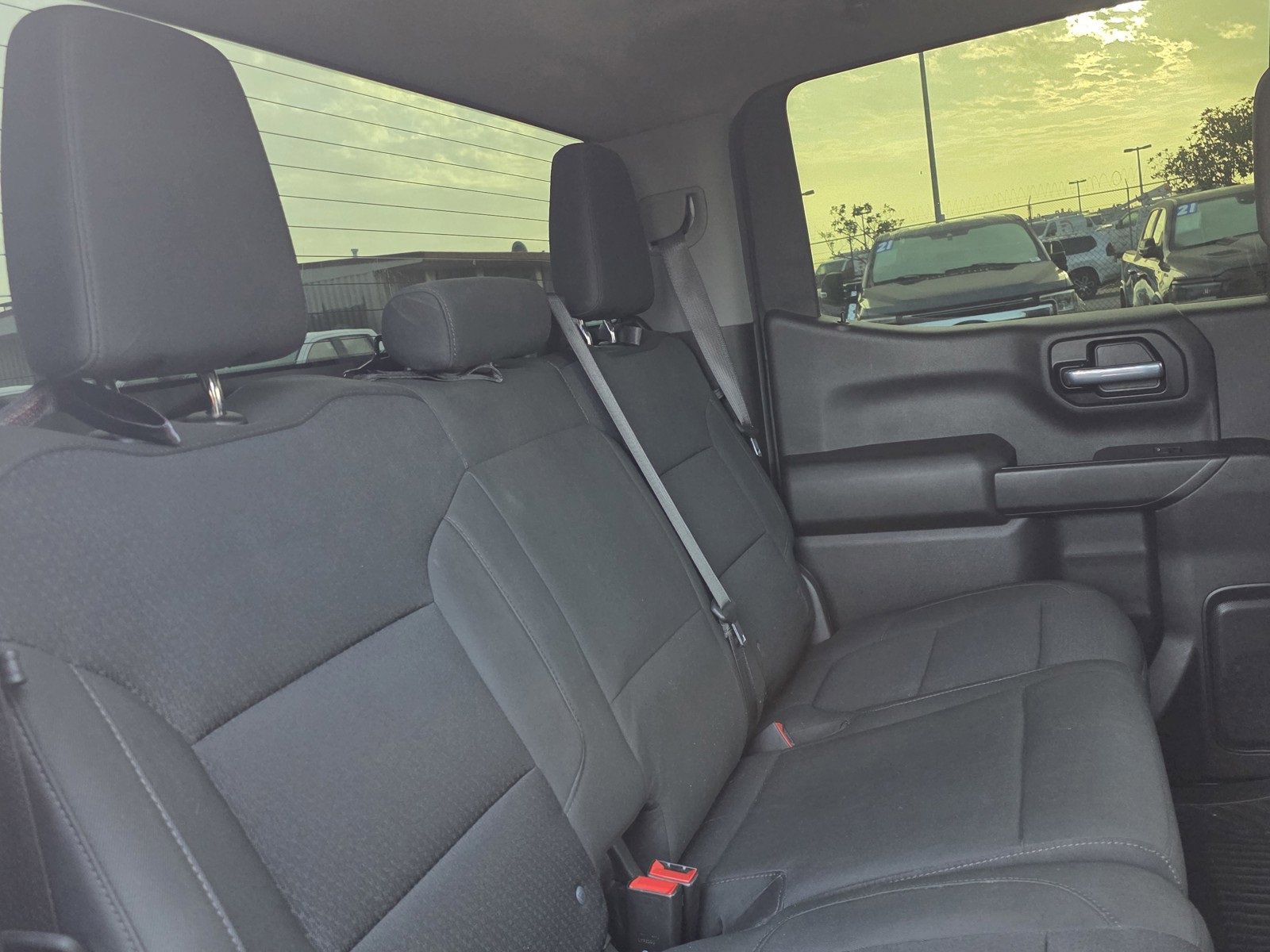 2021 Chevrolet Silverado 1500 Custom photo 14