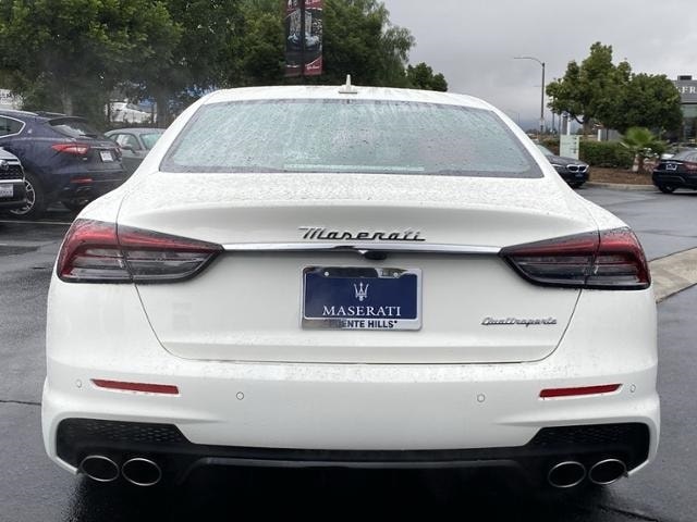 2022 Maserati Quattroporte Modena photo 6
