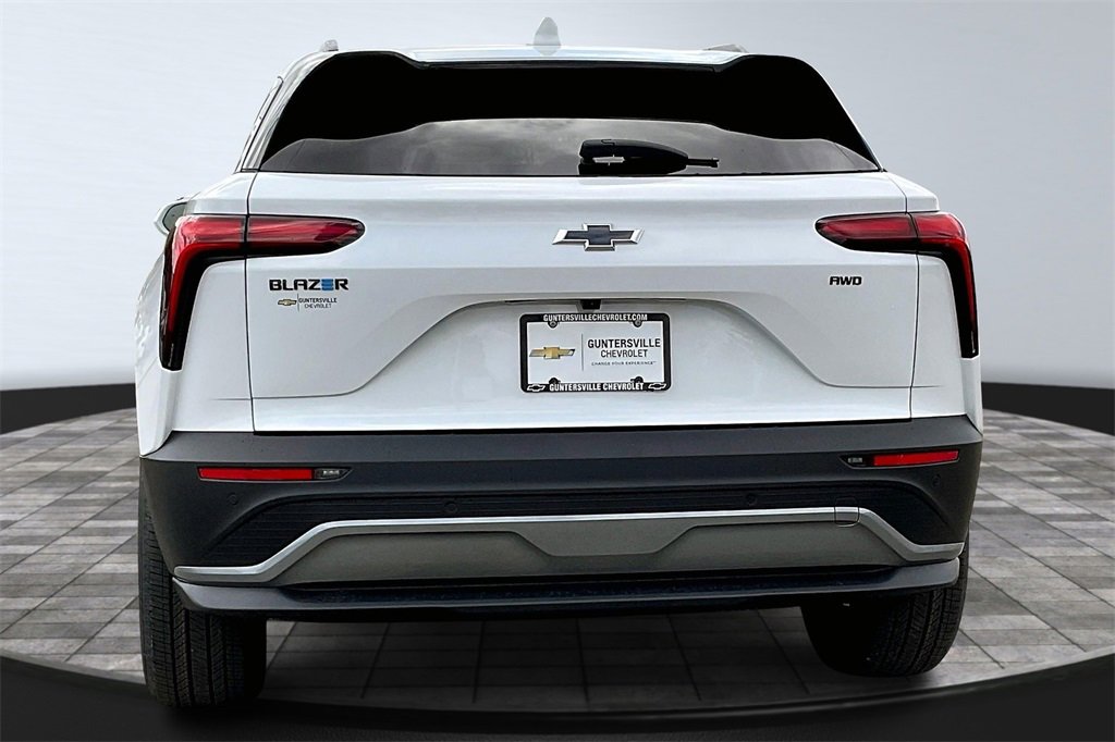 2025 Chevrolet Blazer EV photo 4